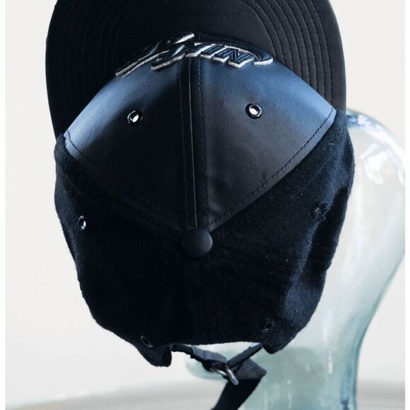 Nike True Air Snapback Strapback‎ Hat Cap in Leather Wool Black - Picture 8 of 11